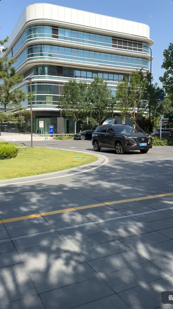 大興機場停車難？試試這些“隱藏車場”
